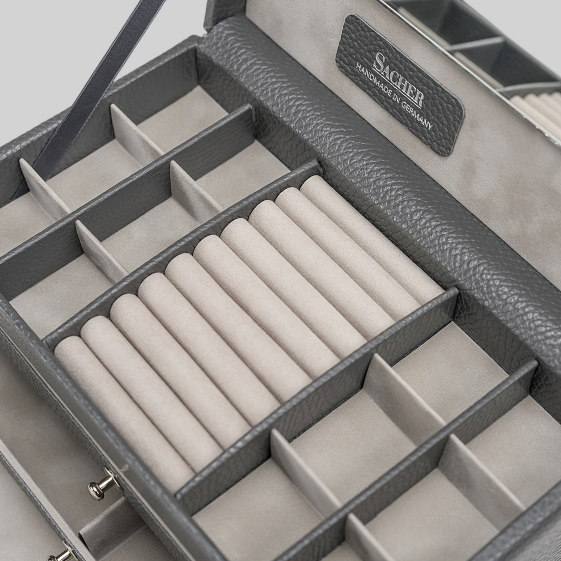 Jewelry box Emma granello / grey (full cowhide)
